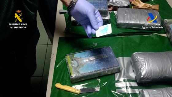 Narkotikabeslag kokain politi dykkere Las Palmas 