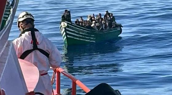 flyktningbåt Lanzarote juni 2023