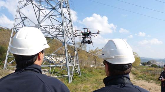 Kraftlinje drone overvåking