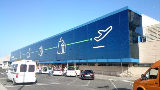 Flyterminalen på Gran Canarias lufthavn.