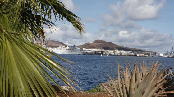 Cruiseskip i havnen i Las Palmas, Gran Canaria.