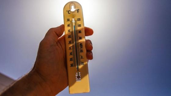 Gradestokk Termometer sol himmel hånd 