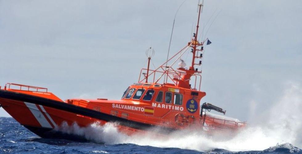 Sjøredningstjenesten kom til unnsetning ute på havet.