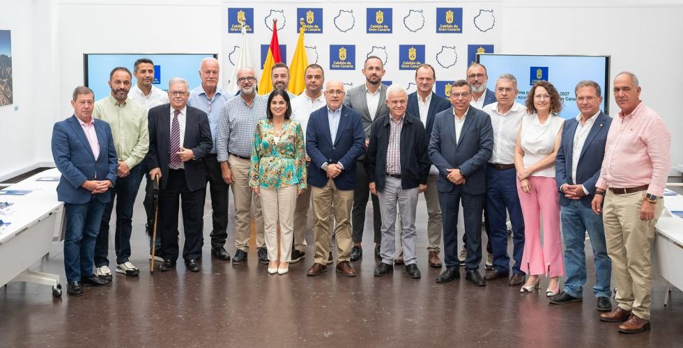 President for øyrådet på Gran Canaria, Antonio Morales og ordførere 