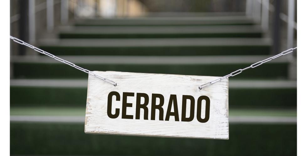 Cerrado stengt skilt