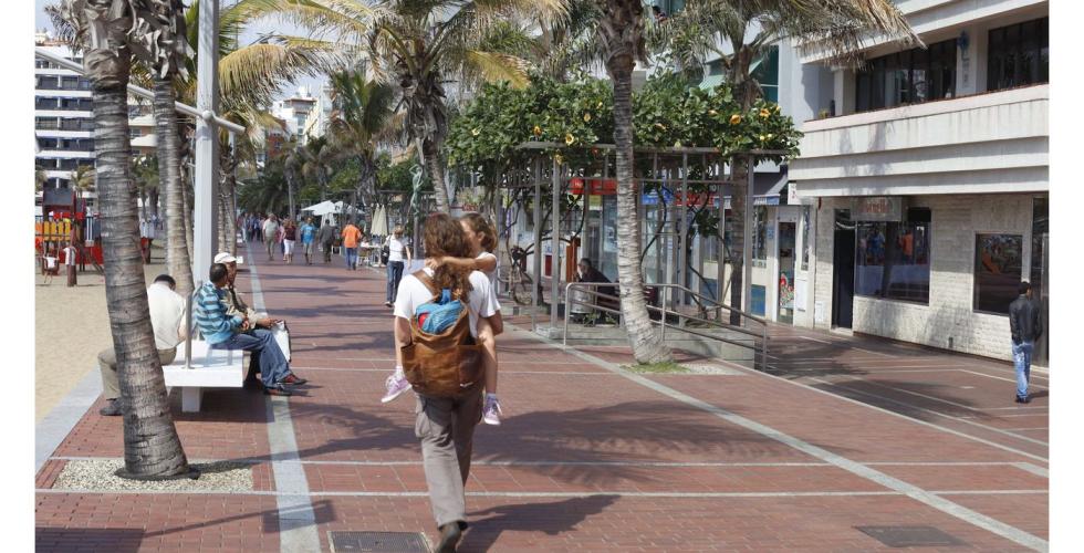 Fra strandpromenaden ved Canteras-stranden i Las Palmas