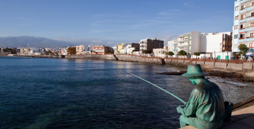 Kystbyen Arinaga på Gran Canaria.