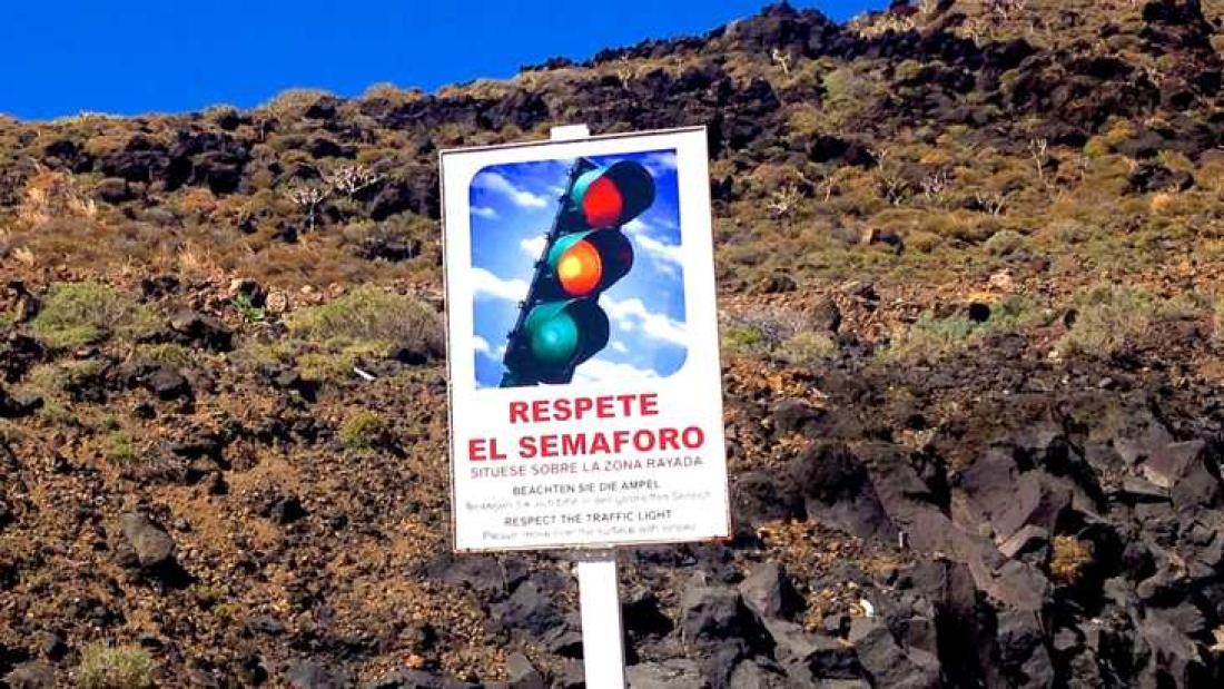"Respekter trafikklysene" på El Hierro